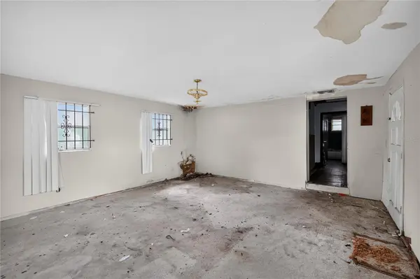 3504 LINDELL AVE, Tampa, FL 33610