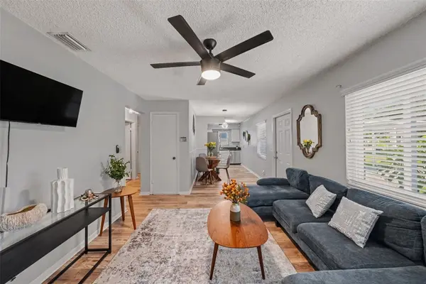 4516 W PAXTON AVE, Tampa, FL 33611