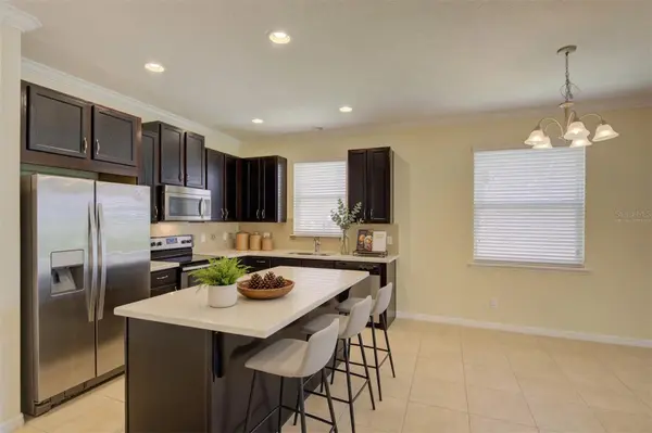 5066 DOVE TREE ST, Orlando, FL 32811