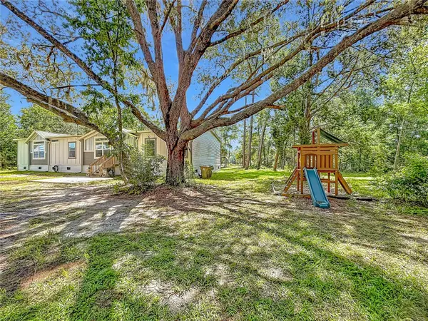 41945 PINE VALLEY DR, Paisley, FL 32767