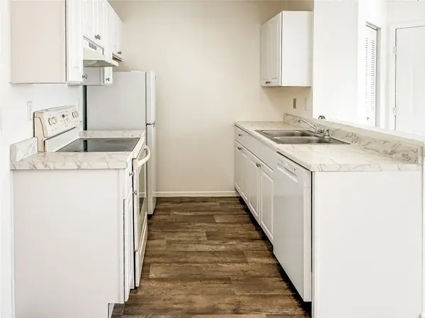 2569 GRASSY POINT DR #213, Lake Mary, FL 32746