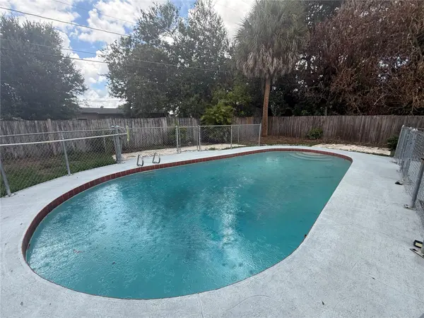 6308 RAVINNIA DR, Orlando, FL 32809