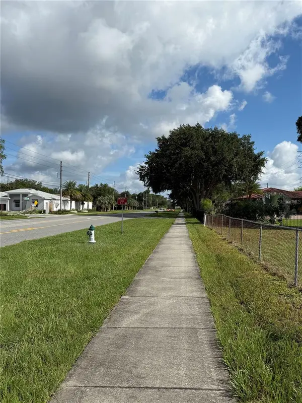 ECONLOCKHATCHEE TRL S, Orlando, FL 32825