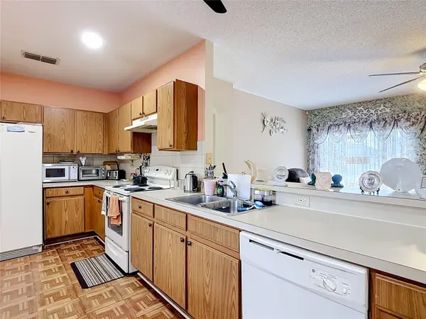 1014 DEDDINGTON PL, Kissimmee, FL 34758