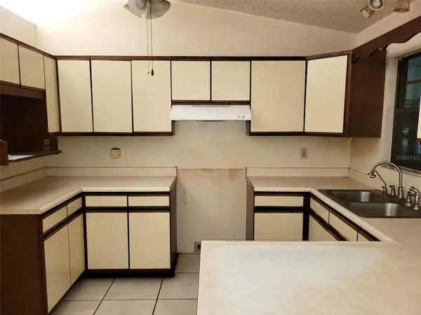 1618 GIVENS CT NW, Palm Bay, FL 32907