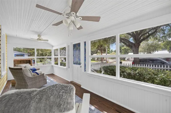 834 N ALEXANDER ST, Mount Dora, FL 32757