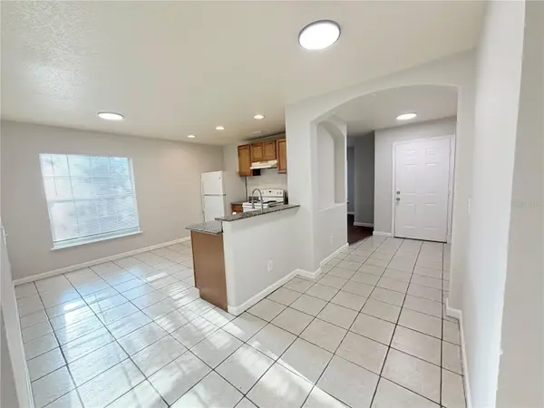 54 E 18TH ST, Apopka, FL 32703