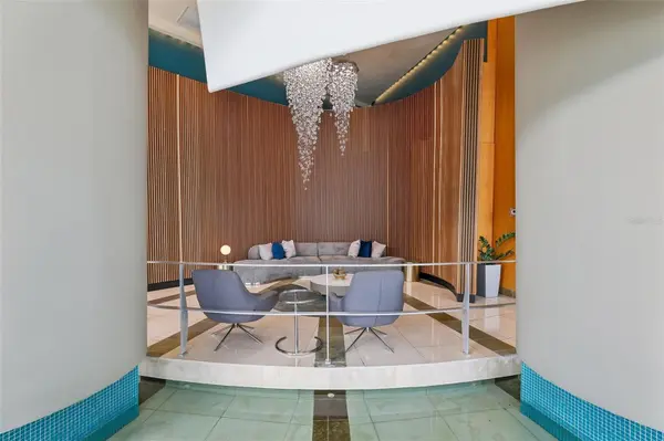 322 E CENTRAL BLVD #806, Orlando, FL 32801