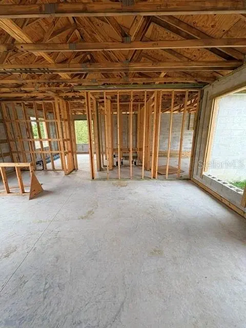 3505 39TH ST SW, Lehigh Acres, FL 33976
