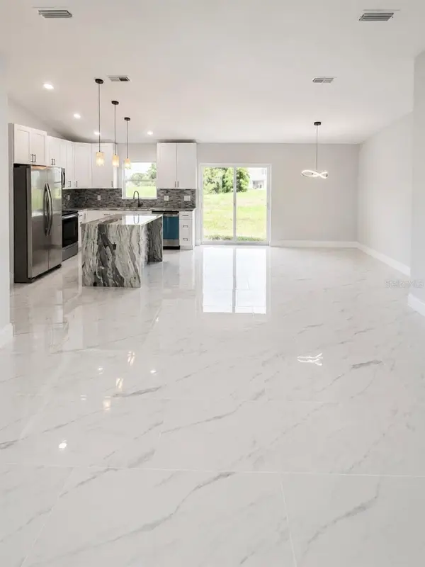 7016 GOLF CLUB DR, Sebring, FL 33876