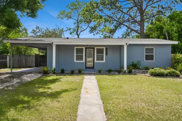 572 E NORMANDY BLVD, Deltona, FL 32725
