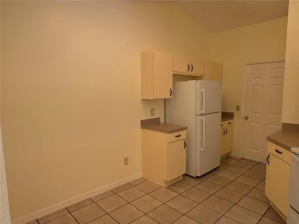7872 ELMSTONE CIR, Orlando, FL 32822