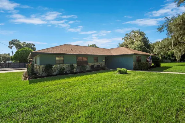 1351 CR 482N, Lake Panasoffkee, FL 33538