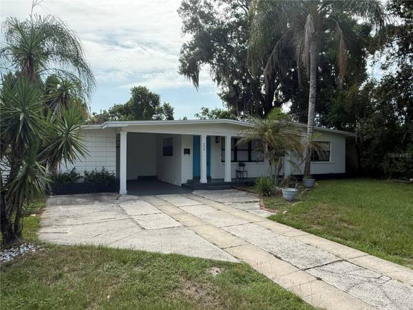 524 N LAKEMONT AVE, Winter Park, FL 32792