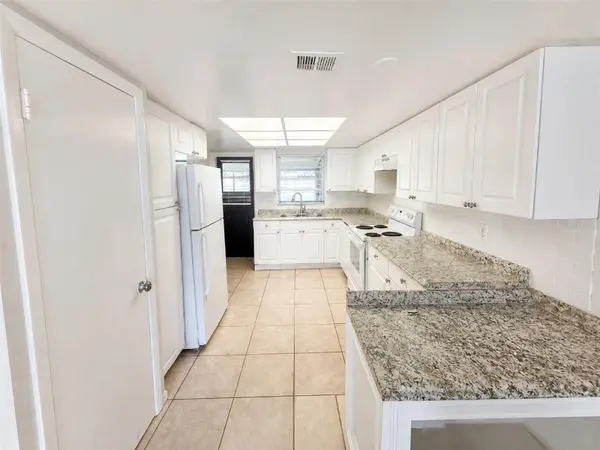 621 ASHBERRY LN, Altamonte Springs, FL 32714