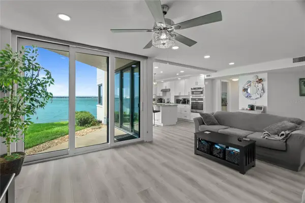 5505 LA PUERTA DEL SOL BLVD S #126, St Petersburg, FL 33715