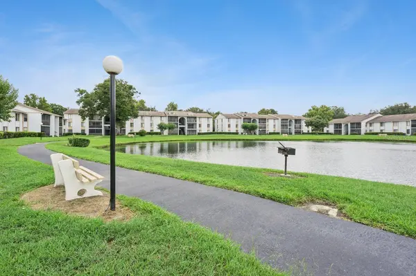 8215 SUN SPRING CIR #12, Orlando, FL 32825