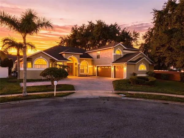 10008 CANOPY TREE CT, Orlando, FL 32836