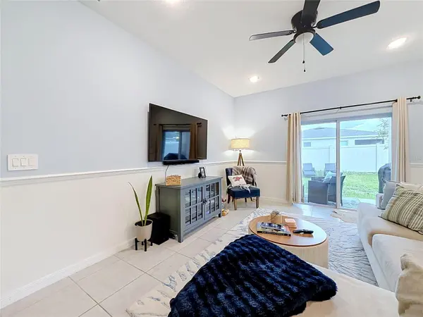 3947 MAYHILL LOOP, Eustis, FL 32736