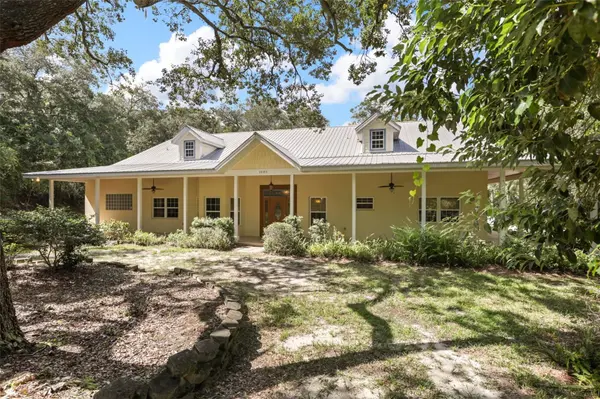 1685 MANOR WAY, Deland, FL 32720