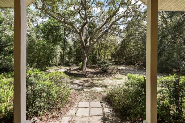 1685 MANOR WAY, Deland, FL 32720