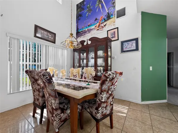 443 MARLBERRY LEAF AVE, Kissimmee, FL 34758