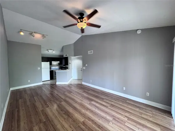 1916 LAKE ATRIUMS CIR #33, Orlando, FL 32839