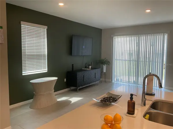 7633 WATERSCAPE DR, Groveland, FL 34736