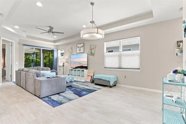 177 OLD MOSS CIR, Deland, FL 32724