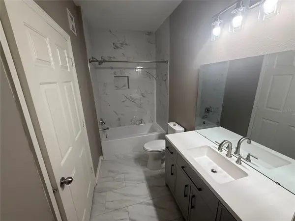 1985 ERVING CIR #205, Ocoee, FL 34761