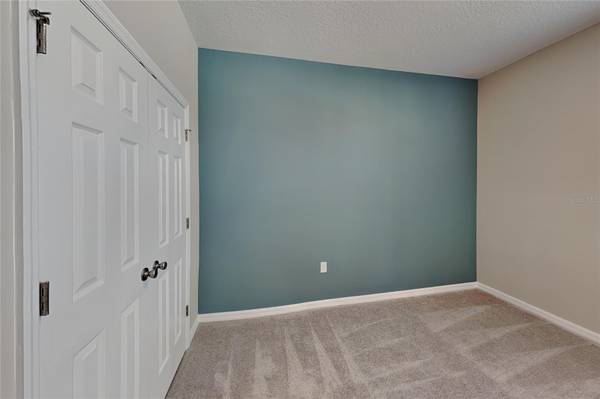 805 LEMON AVE, Fruitland Park, FL 34731
