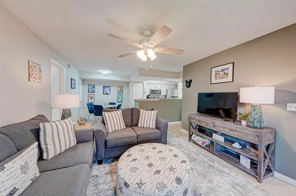 3038 PARKWAY BLVD #305, Kissimmee, FL 34747