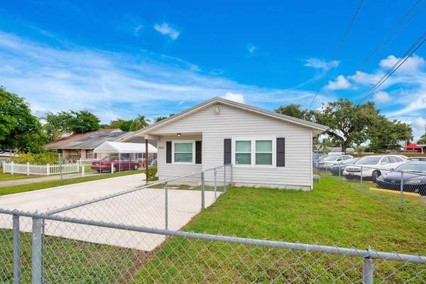 2533 S FERN CREEK AVE, Orlando, FL 32806