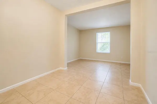 828 SKY LAKE CIR #B, Orlando, FL 32809