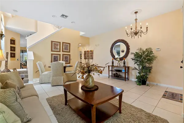 358 LAKE DAVENPORT CIR, Davenport, FL 33837