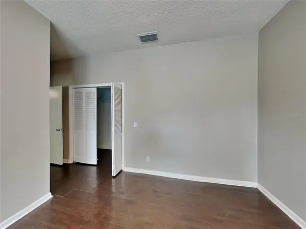 Address not disclosed, Valrico, FL 33596