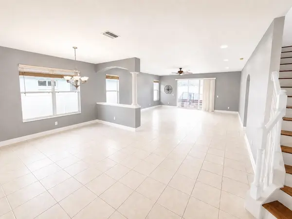 15430 LAKE BELLA VISTA DR, Tampa, FL 33625