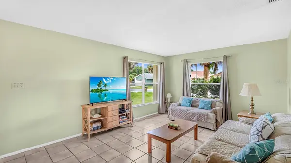 3266 PEACE PIPE DR, Kissimmee, FL 34746
