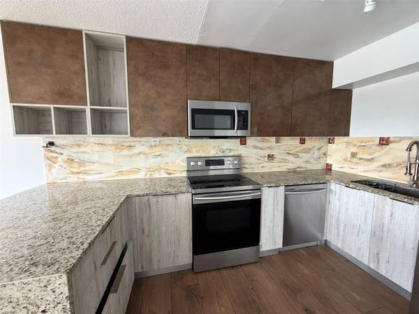 5317 CURRY FORD RD #P204, Orlando, FL 32812