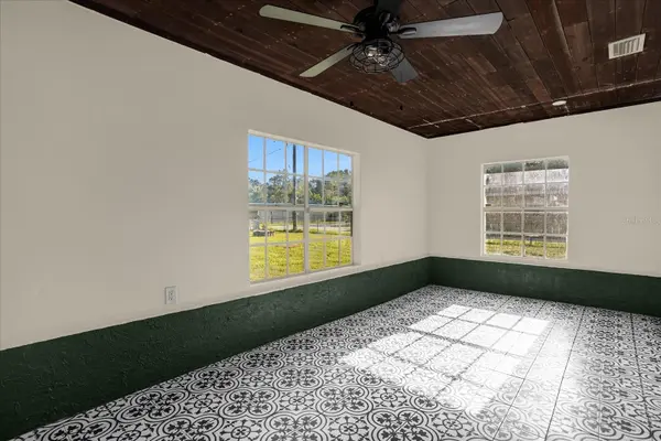 1008 10TH ST, Daytona Beach, FL 32117