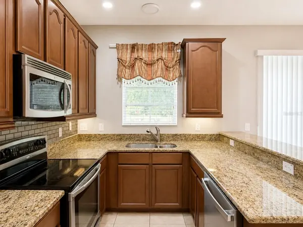 4851 FIORAZANTE AVE, Orlando, FL 32839