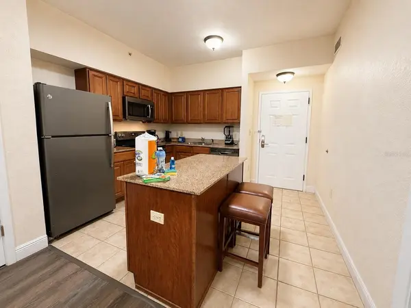 12539 FLORIDAYS RESORT DR #208D, Orlando, FL 32821