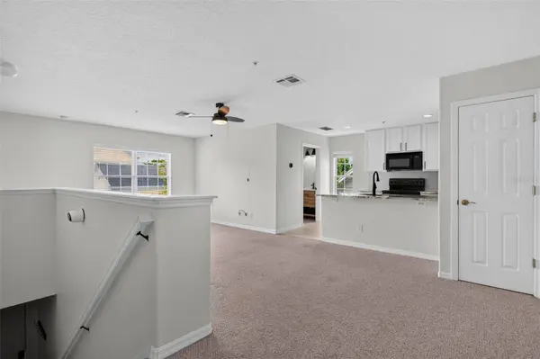 2074 SHAW LN, Orlando, FL 32814