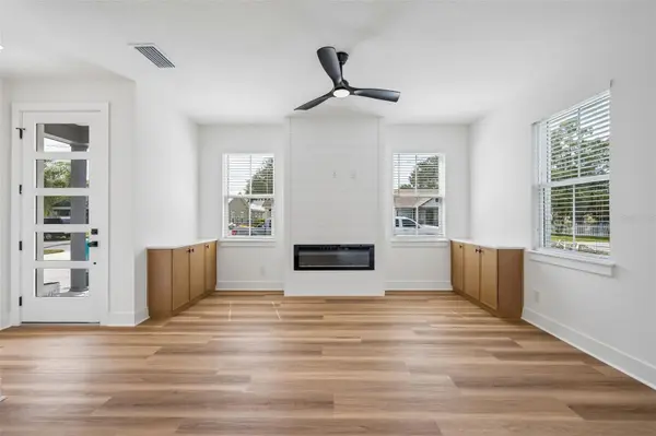 2119 W LUCERNE TER, Orlando, FL 32806