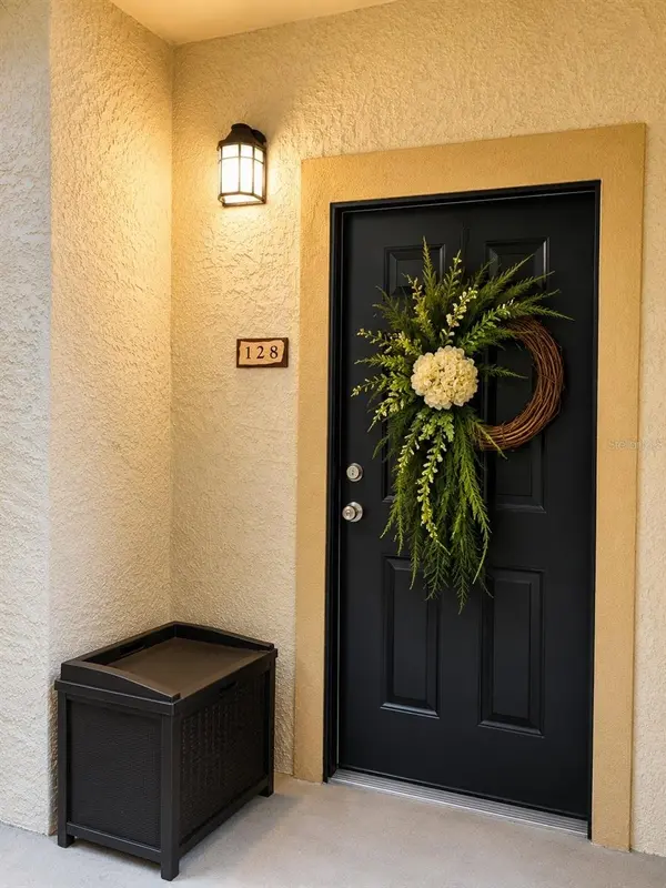 132 VISTA VERDI CIR #128, Lake Mary, FL 32746