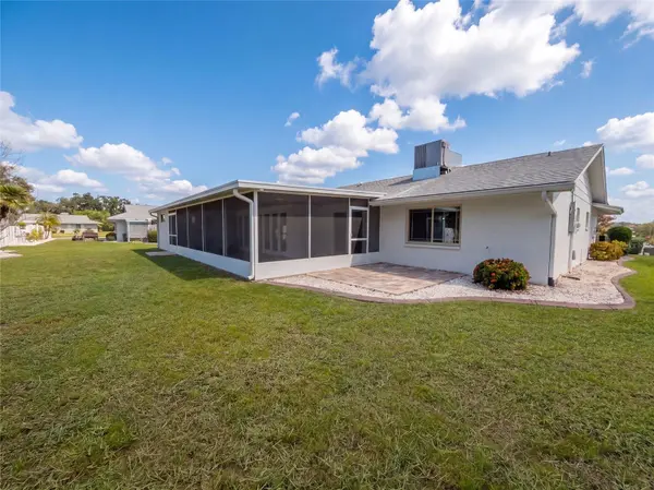1818 DANBURY DR, Sun City Center, FL 33573