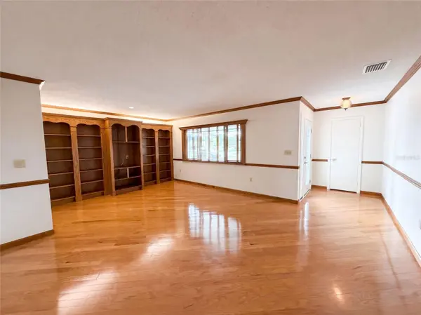 1818 DANBURY DR, Sun City Center, FL 33573