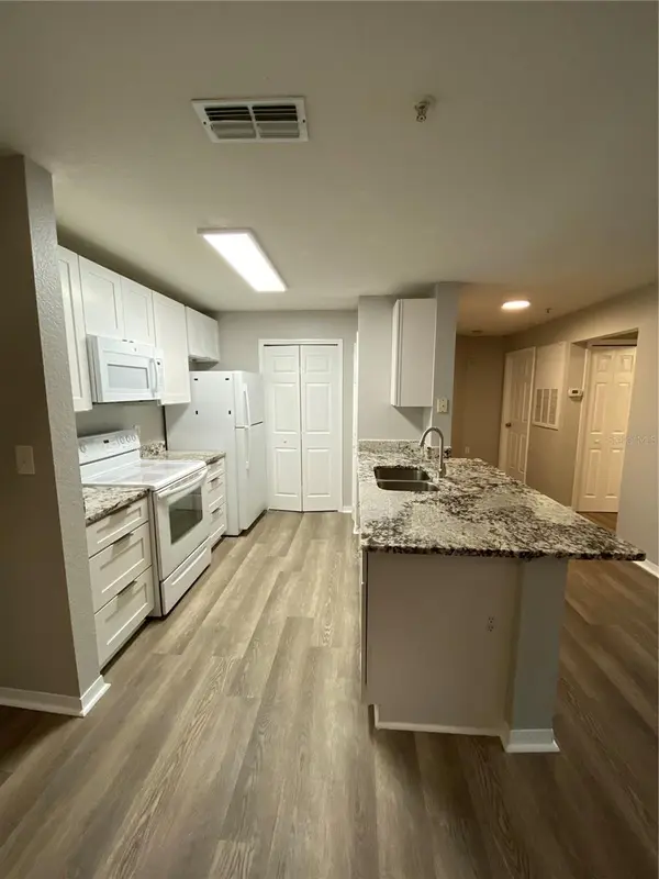 5479 VINELAND RD #9213, Orlando, FL 32811