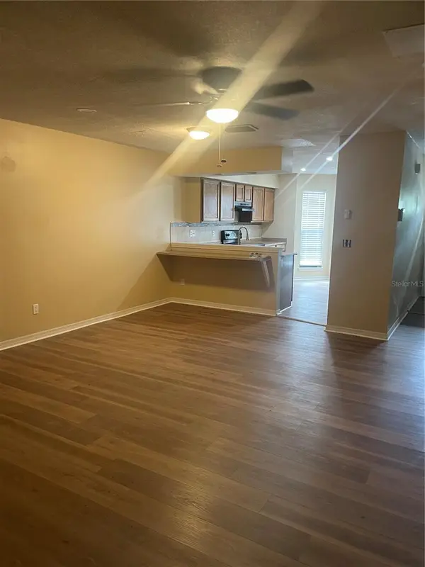 5565 N CABOT DR, Jacksonville, FL 32244