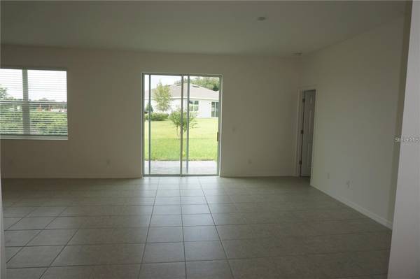 1677 WAY OF PEACE LN, Mascotte, FL 34753